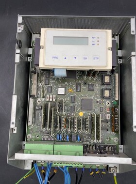LENZE 8600 33.8602_E.V009 400/460 V Frequency Inverter Witho