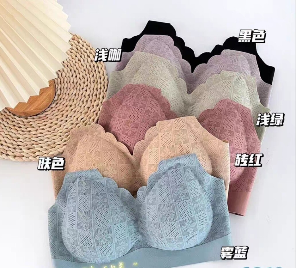 小胸聚拢无痕内衣女无钢圈文胸夏文胸