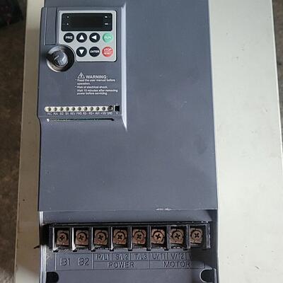 NZ200T-22GY-4 众辰永磁变频器 工业电机调速工控配件议价维修