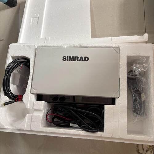 8200635 MOS33 TFT SIMRAD 船舶导航雷达显示设备议价维修
