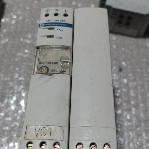 ABL7 RE2405 开关电源 24V5A 导轨式工业电源议价维修