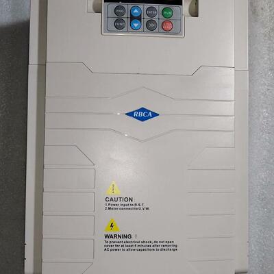 A900-4T18R5G/22P 罗宾康变频器 AC380V 18.5KW议价维修