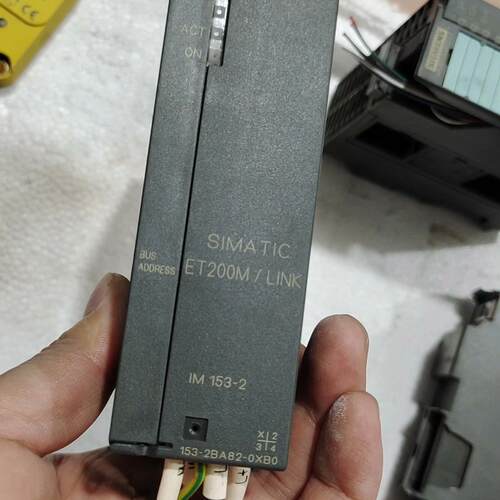 153-2BA82-0XB0 IM153-2 ET200M LINK 接口模块议价维修