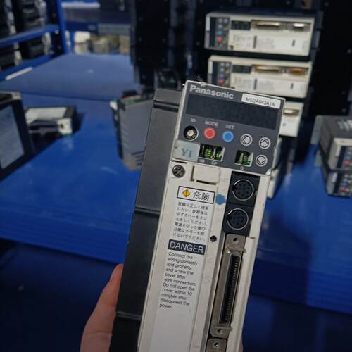 MSDA043A1A 松下伺服驱动器 工控自动化设备议价维修