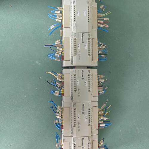 PS4-341-MM1 LE4-116-DX1 LE4-206-AA1 穆勒PLC工控模块议价维修