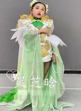 出租女童敦煌风国潮模特走秀华夏千年车模侠客风绿色龙演出晚礼服