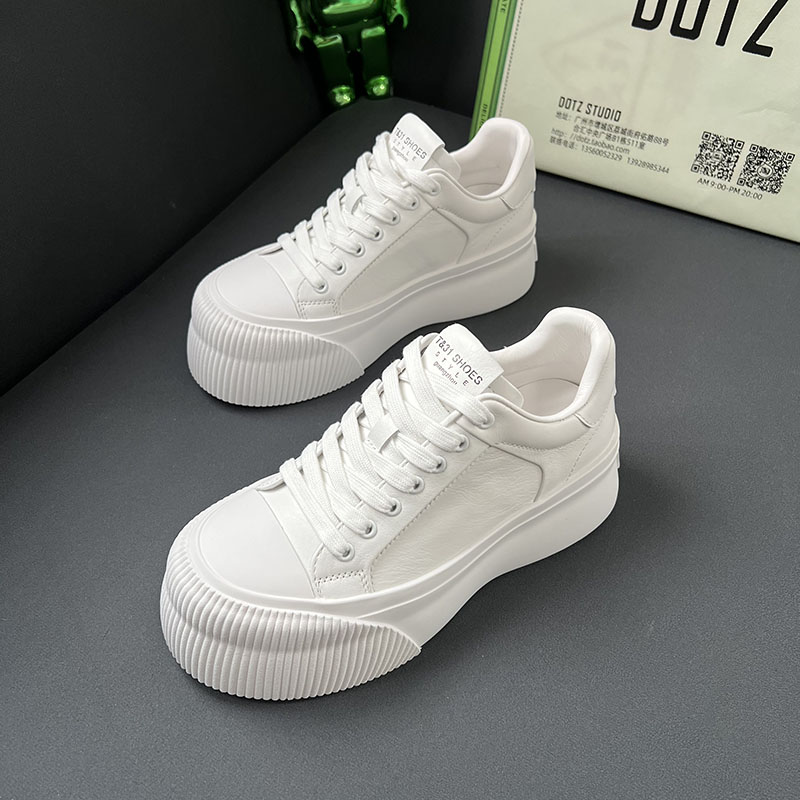 休闲增高百搭板鞋防滑运动鞋