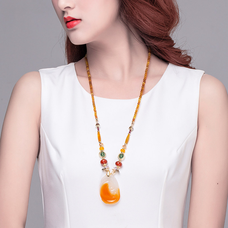 鸿澜毛衣链女吊坠项链长款百搭简约玉石2026年新款高档花玉挂件