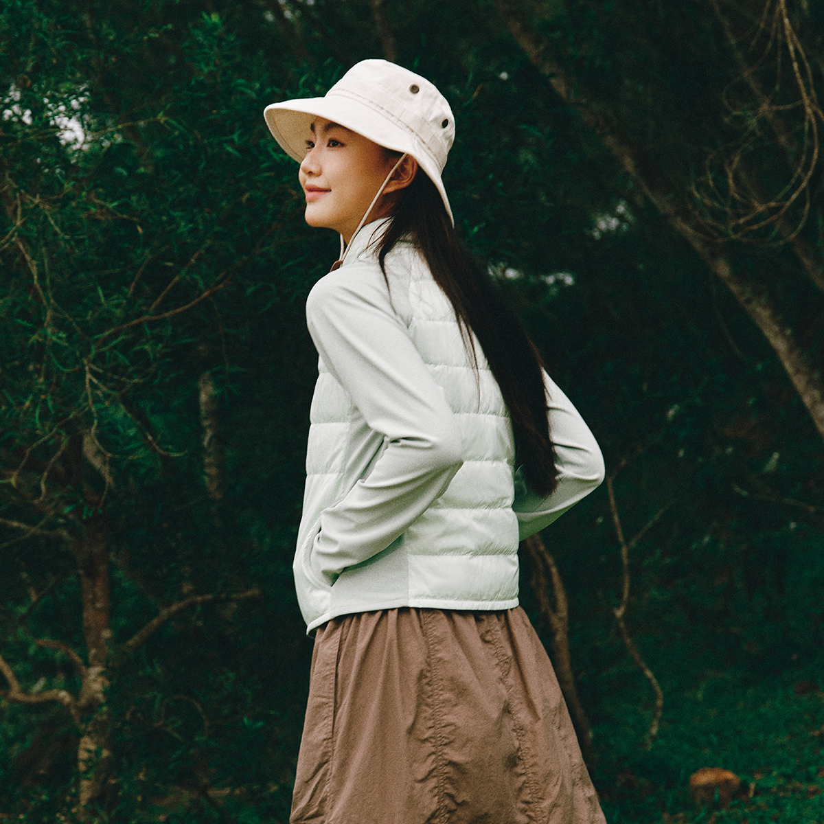 鹅绒外套艾莱依设计感立领