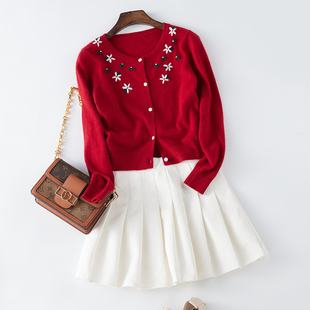 春秋冬季新款女士纯手工绣花针织山羊绒高腰短款开衫红色圆领