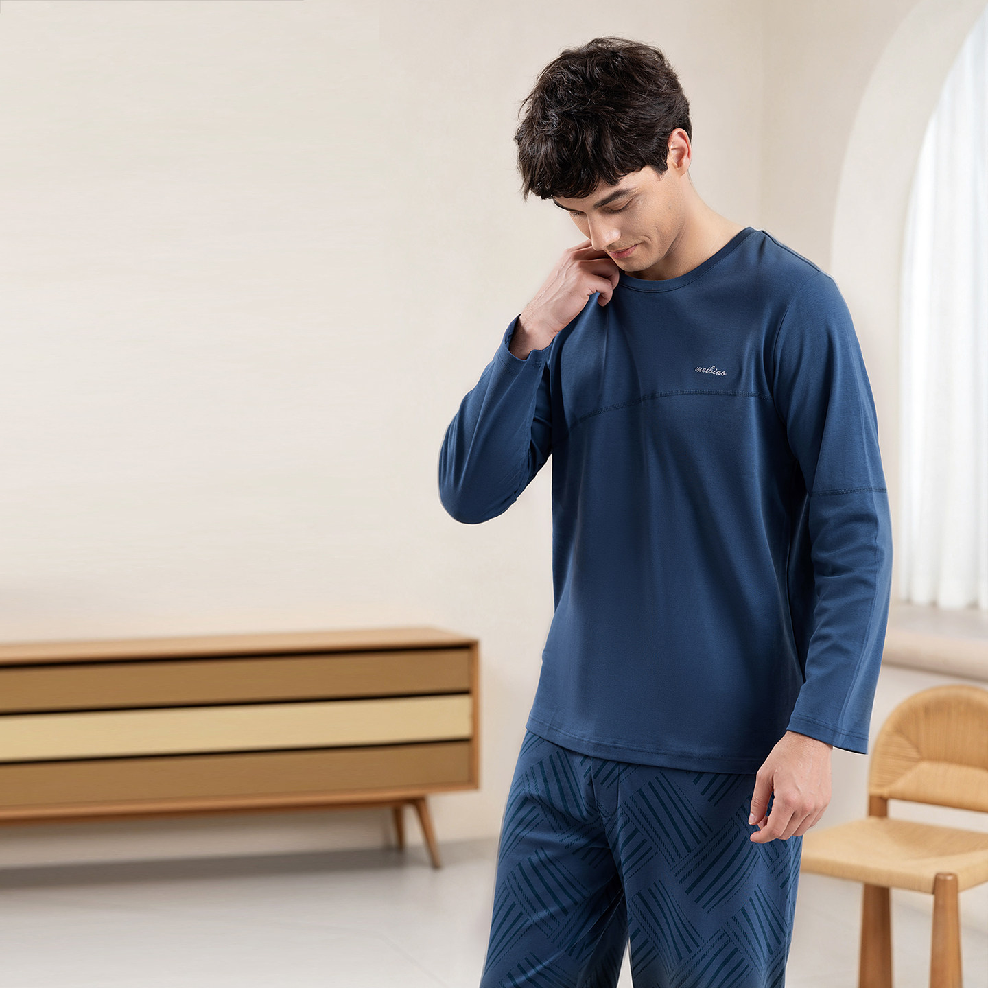 美标春秋新品男士休闲圆领套装长袖纯棉睡衣套装可外穿家居服简约