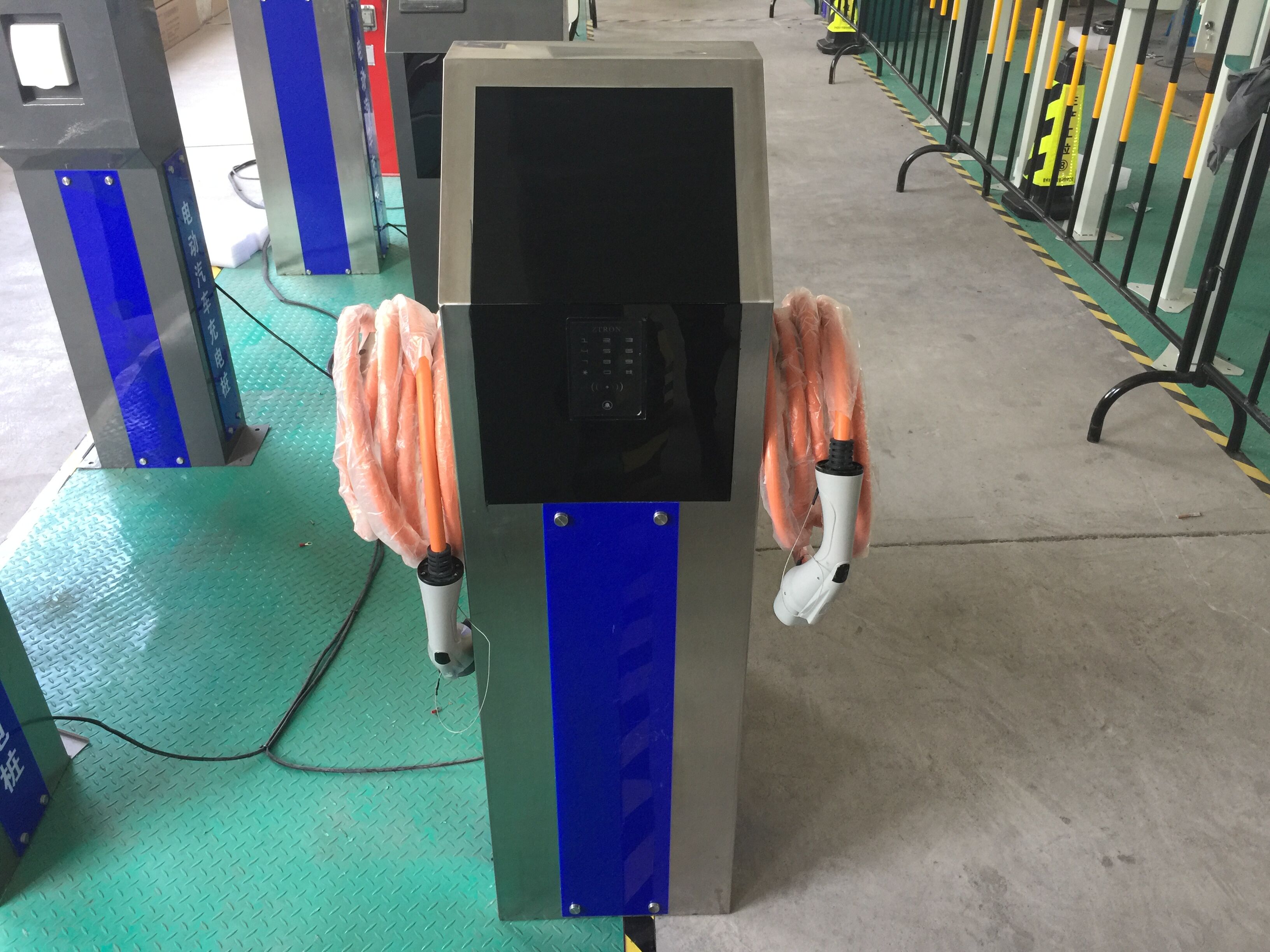 7千瓦单充充电桩 固定式家用汽车智能充电桩 家用立式专用充电桩