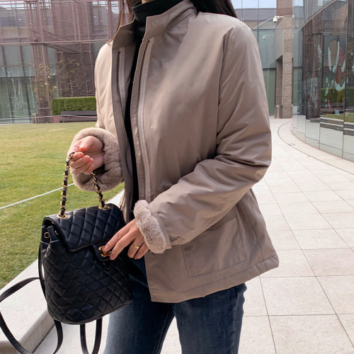 D37韩国女装新款2026毛绒内里保暖简约秋冬长袖女外套棉服轻防水