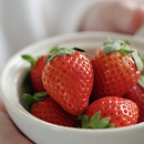 悟空家香至草莓红色果肉日引新品 种新鲜孕妇宝宝水果四川大凉山