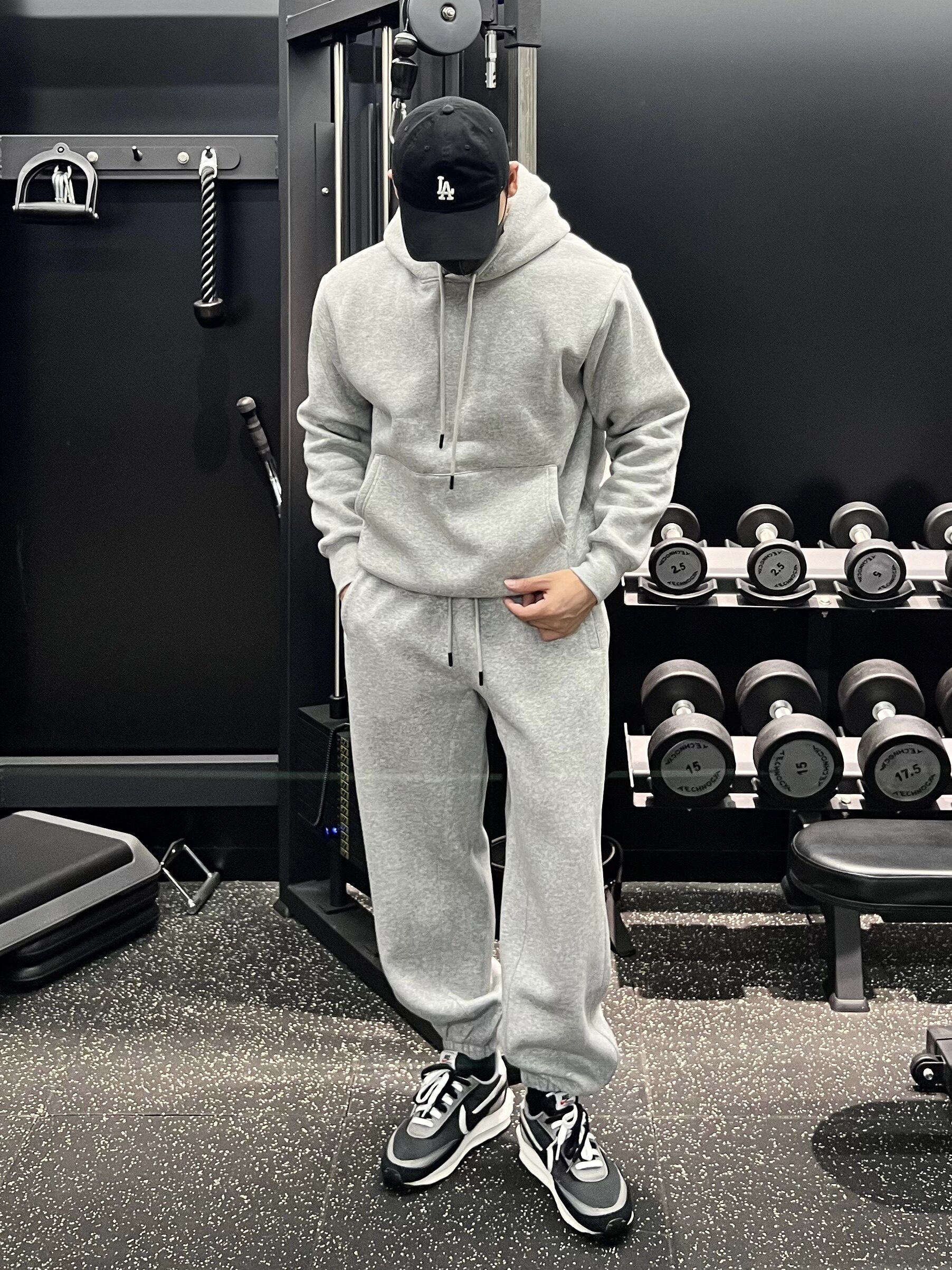 FLEECE HOODED SWEATSHIRT SWEATPANTS SET FOR MEN AND WOMEN AUTUMN AND WINTER HIGH FASHION TREND CASUAL COUPLE FITNESS SPORTSWEAR