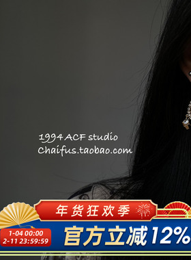 柴夫工作室/R820 法式甜酷风满钻三角形耳钉方块流苏简约耳环