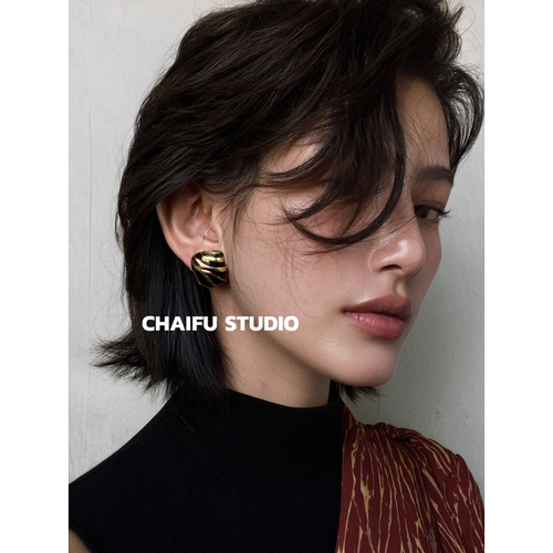 复古黑金不规则斑马纹耳钉