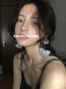 法式复古清冷风花朵耳环