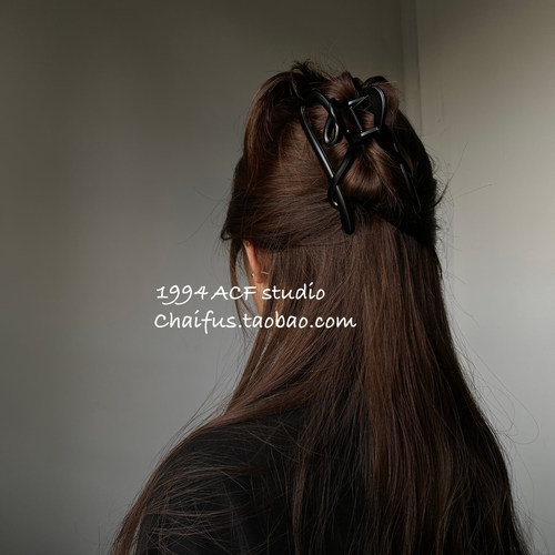 INS复古风不规则爱心盘发抓夹