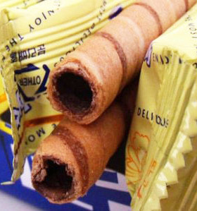 韩国海太巧克力味冰激凌蛋筒 ROLYPOLY冰淇淋蛋卷 条纹棒 62g