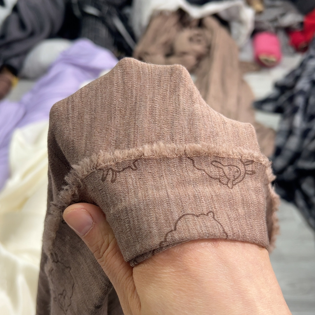 针织羊毛全毛小羊图案1.5门幅3米180元400克,服饰配件/皮带/帽子/围巾,布面料,淘宝优惠券,粉丝福利购,淘宝优惠卷