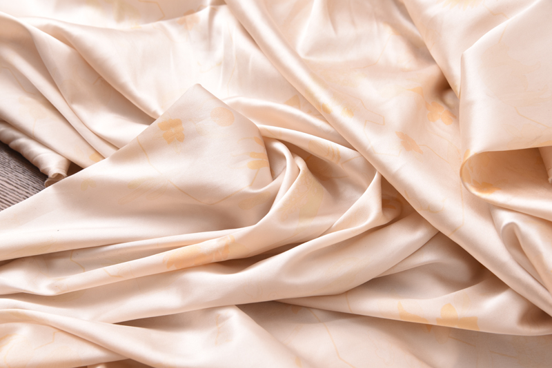 19姆米小瑕真丝弹力缎面料1.4米宽特价清仓89元一米桑蚕丝床品