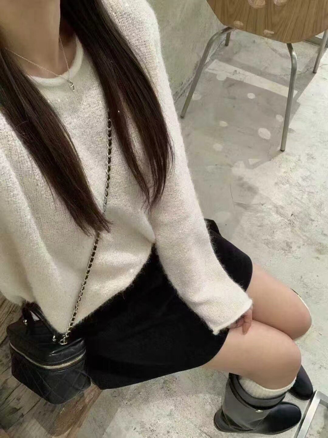 韩国货现货2025冬季新款洋气圆领套头毛衣宽松显瘦百搭针织衫上衣