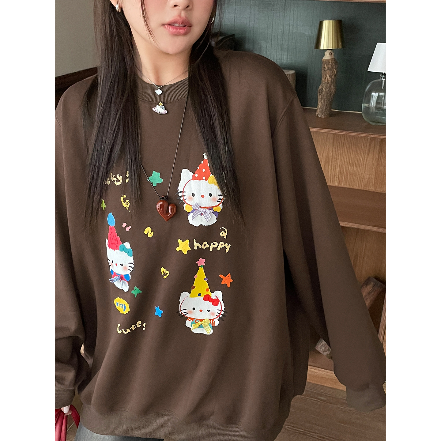 秋冬大码女装胖mm巨好看圆领加绒卫衣遮屁股独特漂亮减龄可爱上衣