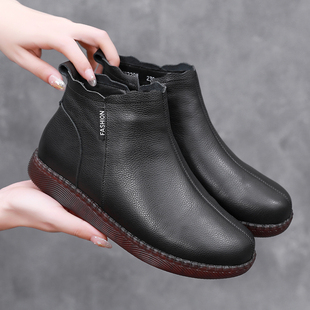 头层牛皮软底妈妈棉鞋春秋女靴短靴冬季加绒防滑平底中老年皮鞋女