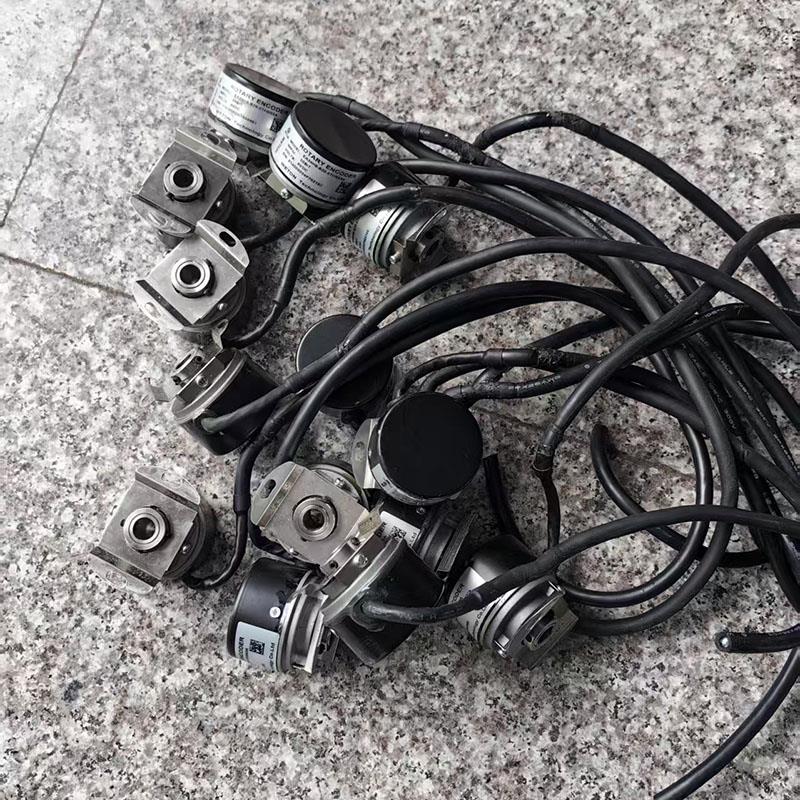 汇通编码器EA38H8-B23-TH5N3/EA35H8-B20-5TH5N3A二手拆机功能好