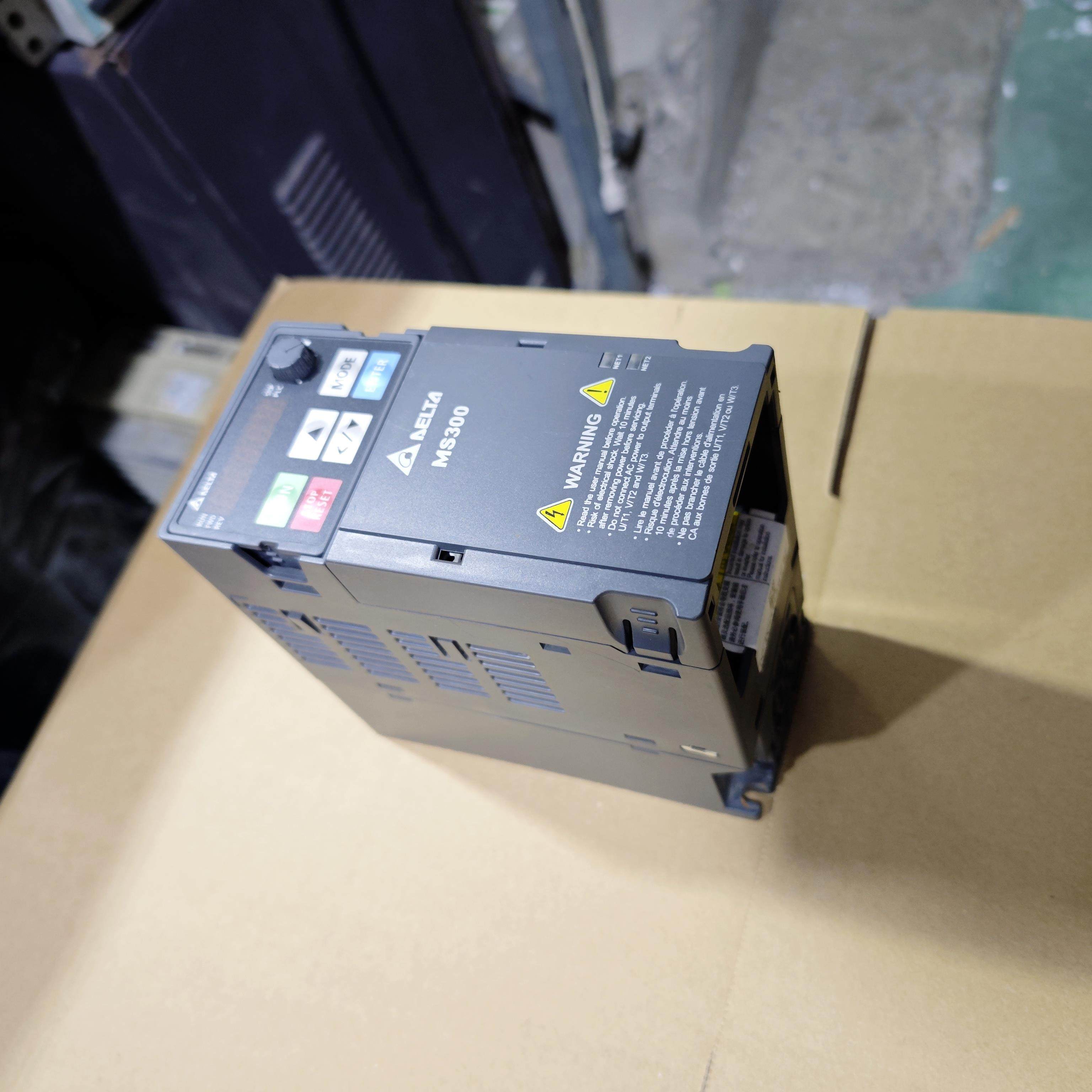 二手9新台达MS300系列变频器VFD4A2/9A0/2A7/MS43ANSAA包好可测试