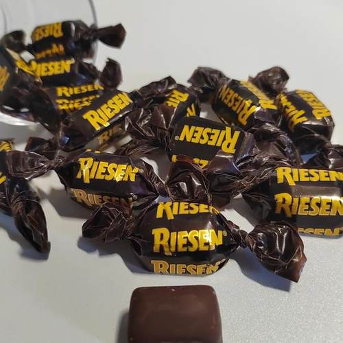 黑巧克力特浓太妃糖夹心