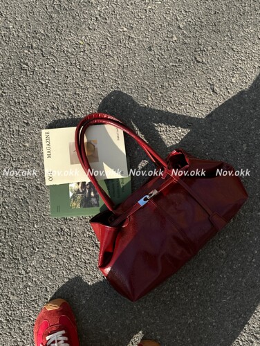 2026新款潮托特包时尚百搭腋下包高级感大容量单肩包小众通勤包