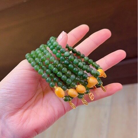 天然和田碧玉手串配老花蜡枣珠尺