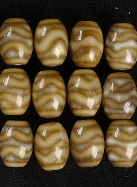 天然西藏玛瑙达洛双虎牙水纹天珠