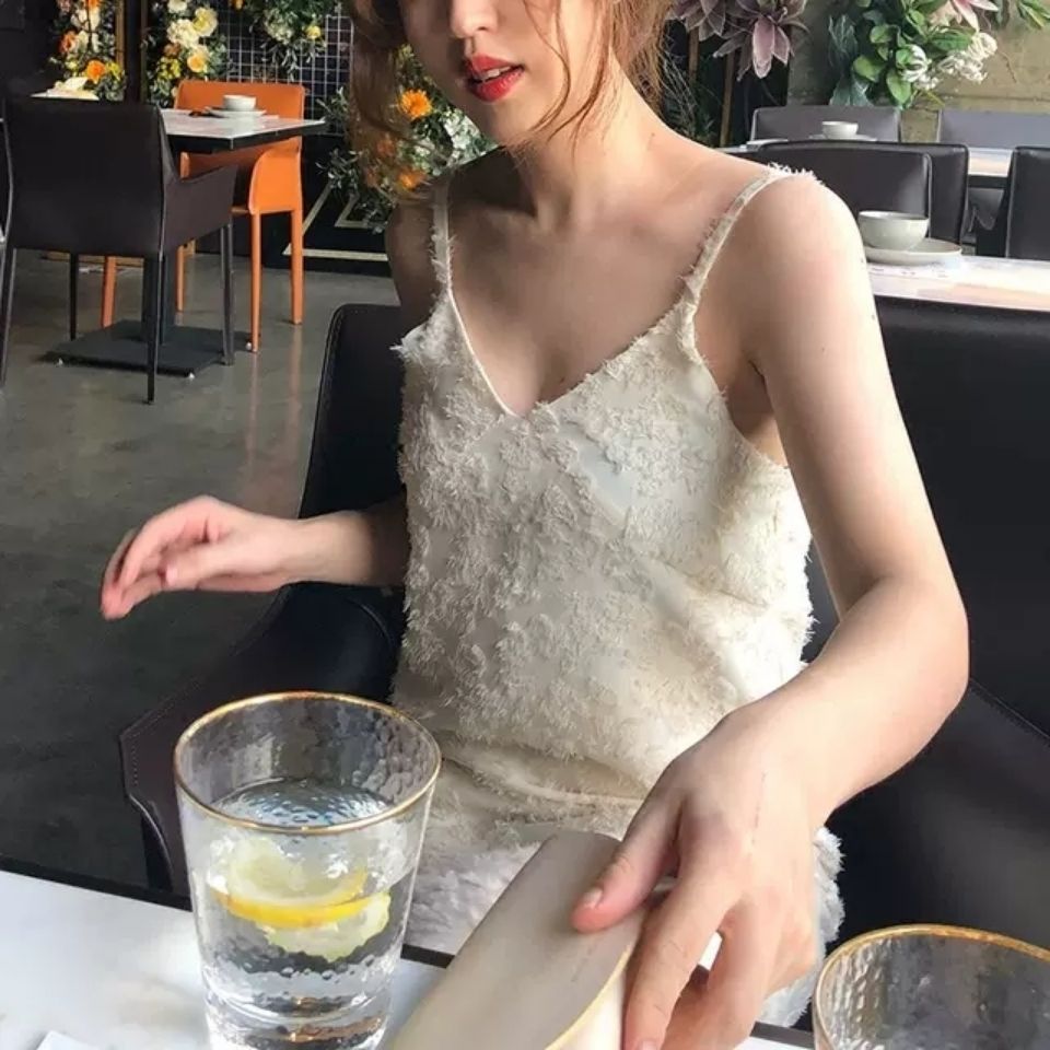 夏季新款羽毛流苏连衣裙甜美仙女打底裙性感内搭吊带裙可以当睡衣