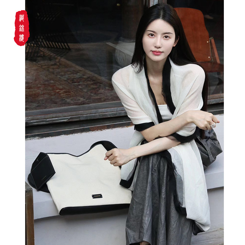 织锦楼新款羊绒女网红披肩柔软时尚围脖围巾送女朋友妈妈生日礼物