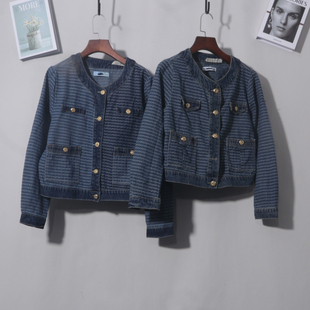 洋气复古深蓝圆领小香风牛仔衣外套时髦显瘦小金扣短款上衣秋季