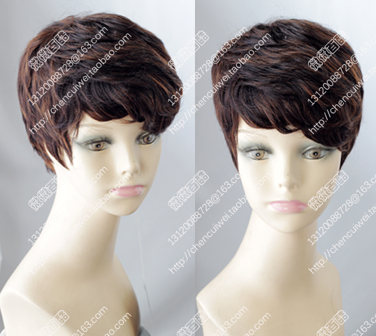 栗色挑染时尚风自然短卷发