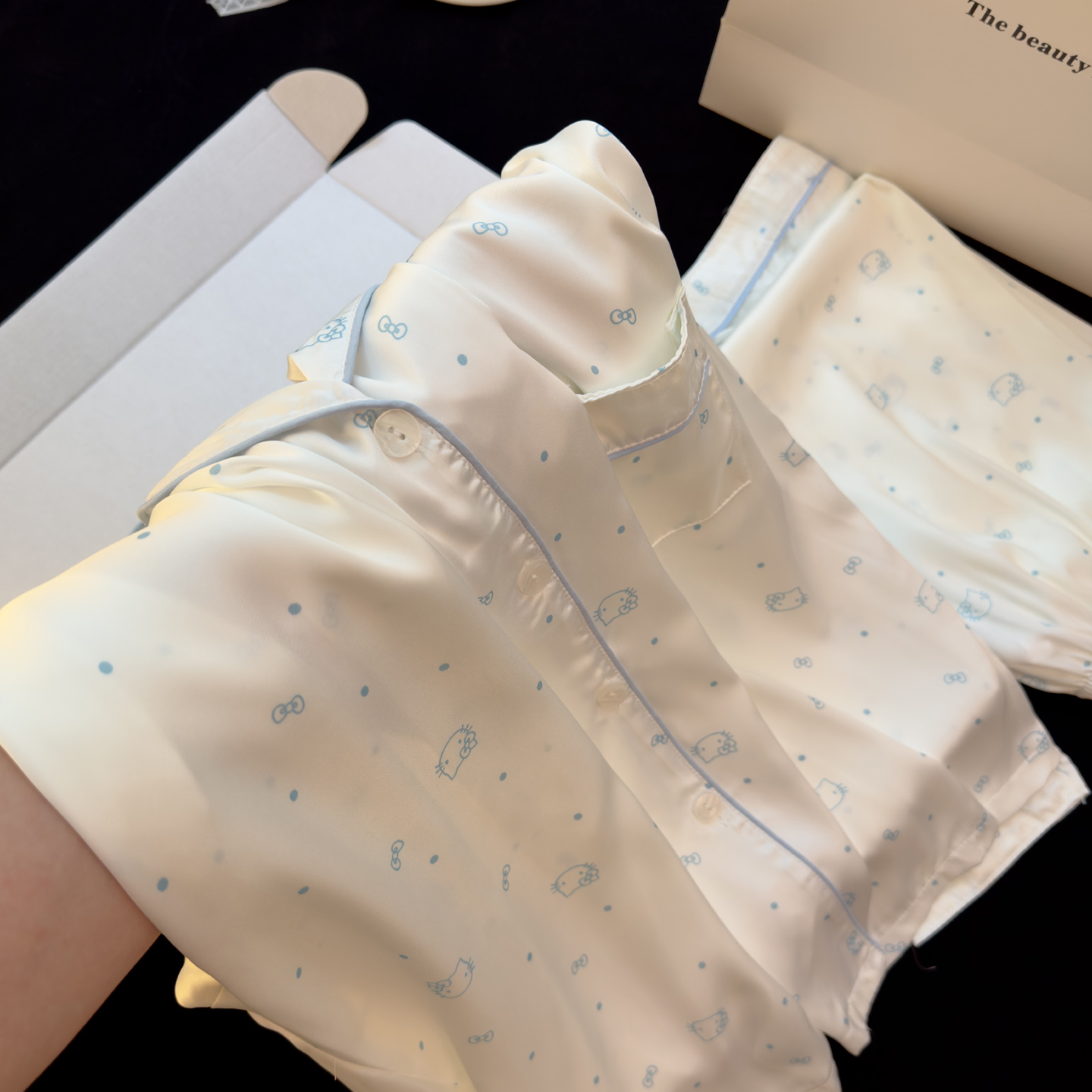 春秋季长袖睡衣女冰丝绸2025新款卡通可爱KT猫新款家居服两件套装