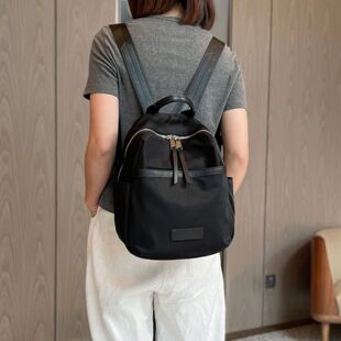 高颜值小巧轻便双肩包女2026新款时尚牛津布通勤女士背旅游防水潮