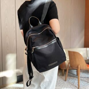 小巧轻便高级旅游双肩包女2026新款时尚高颜值牛津布通勤女士背包