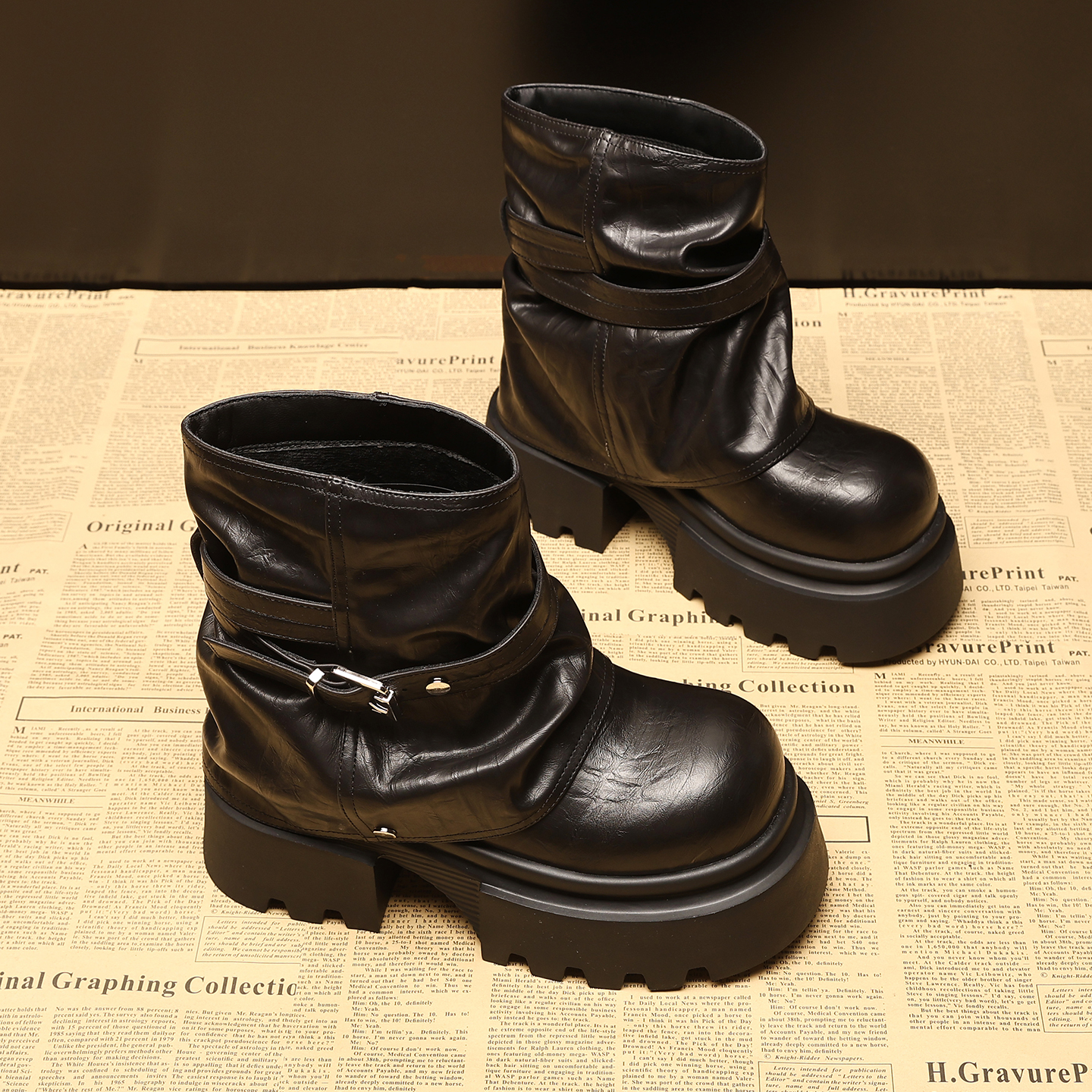 9CM香港正品内增高马丁靴女2025秋冬新款裤管靴厚底加绒休闲短靴