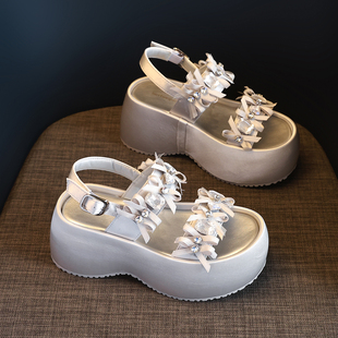 8CM香港正品内增高凉鞋女2026夏季新款小个子厚底露趾魔术贴凉鞋