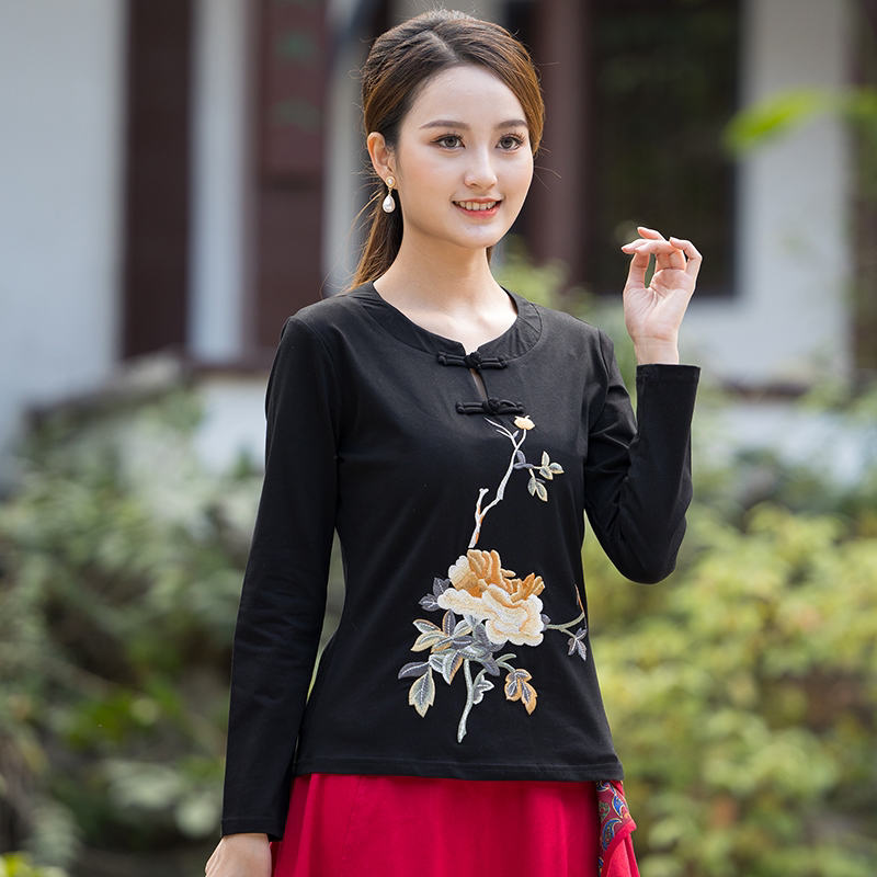 民族风女装复古刺绣上衣春季新款长袖t恤大码修身显瘦绣花打底衫