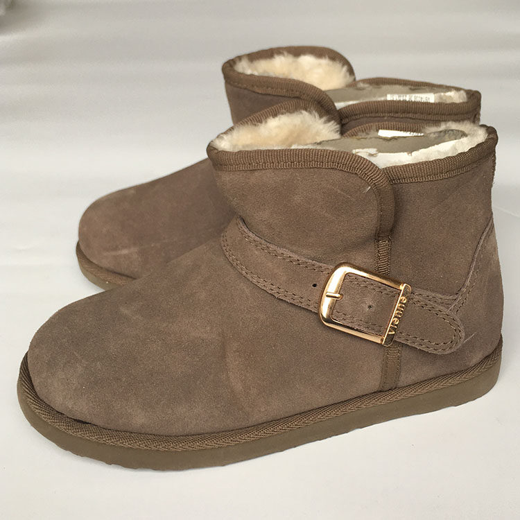 雪地靴冬季加绒短筒女靴