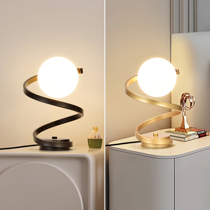 台灯小夜灯北欧护眼宿舍书桌灯现代简约创意气氛灯卧室床头灯P271