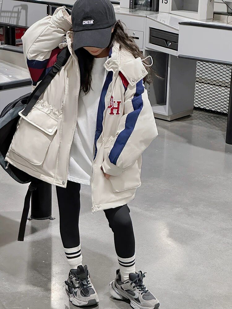 OH刺绣杏色羽绒服
