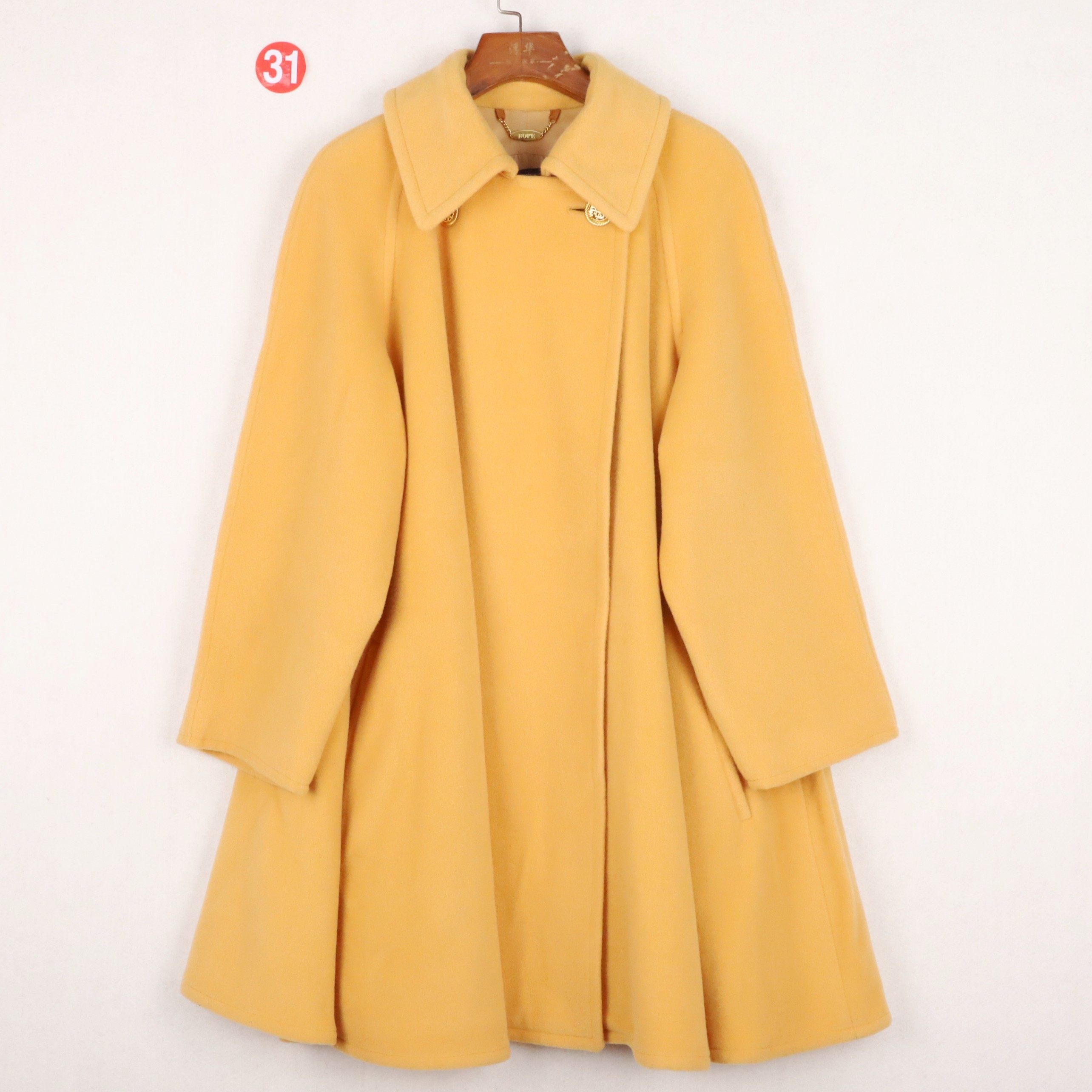 日本知名女装品牌 鹅黄色翻领插肩袖金属2粒扣100%羊毛大衣女斗篷,女装/女士精品,毛呢外套,淘宝优惠券,粉丝福利购,淘宝优惠卷