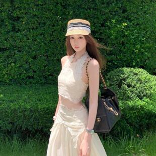 法式温柔海边度假风套装女夏季白色蕾丝挂脖背心半身裙气质两件套